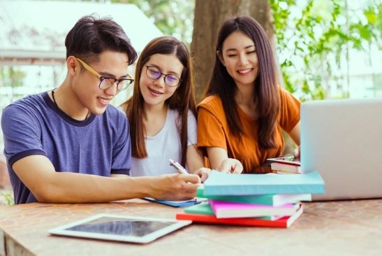 Tiêu Chí Lựa Chọn Khóa Học Tiếng Anh Lớp 10 Online