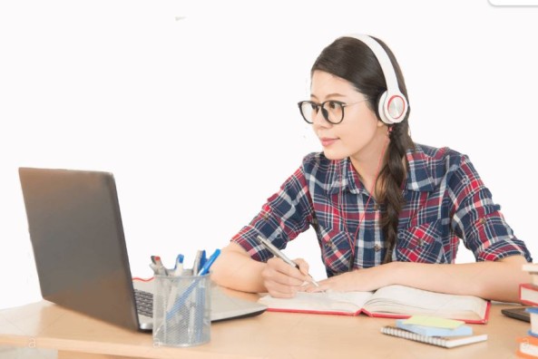 Tiêu Chí Lựa Chọn Khóa Học Tiếng Anh Lớp 11 Online