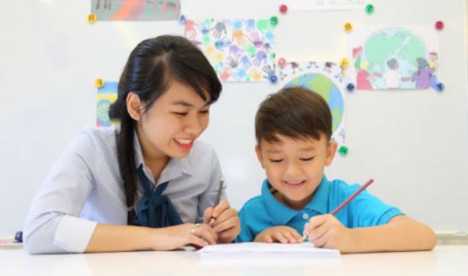 Khi nào phụ huynh nên tìm gia sư lớp 1 ở Hà Nội cho con