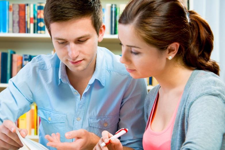 Kinh nghiệm tìm gia sư lớp 12 ở Hà Nội uy tín